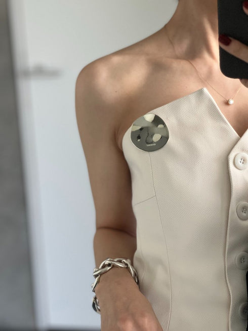 duo brooch